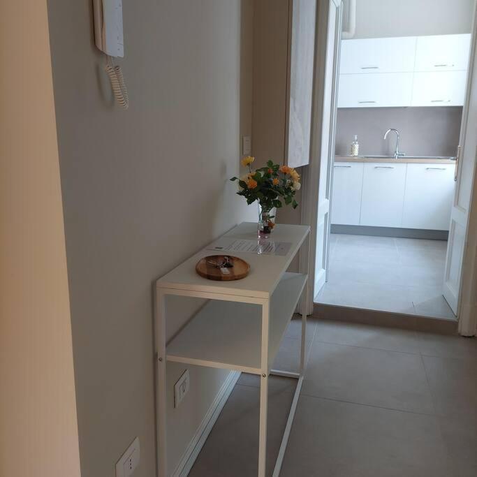 Home 11 Piacenza Bagian luar foto